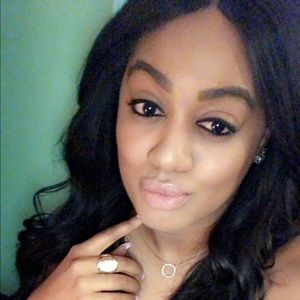 Meet your Posher, Cheri